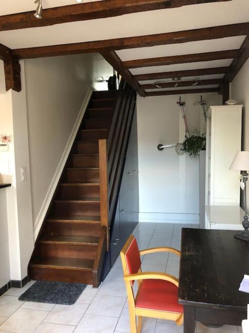 Appartement En Duplex Avec Parking Et Jardinet Bourges Esterno foto